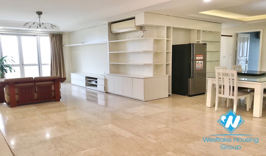 Mid floor apartment for rent in building P fully furnished 4 bedrooms